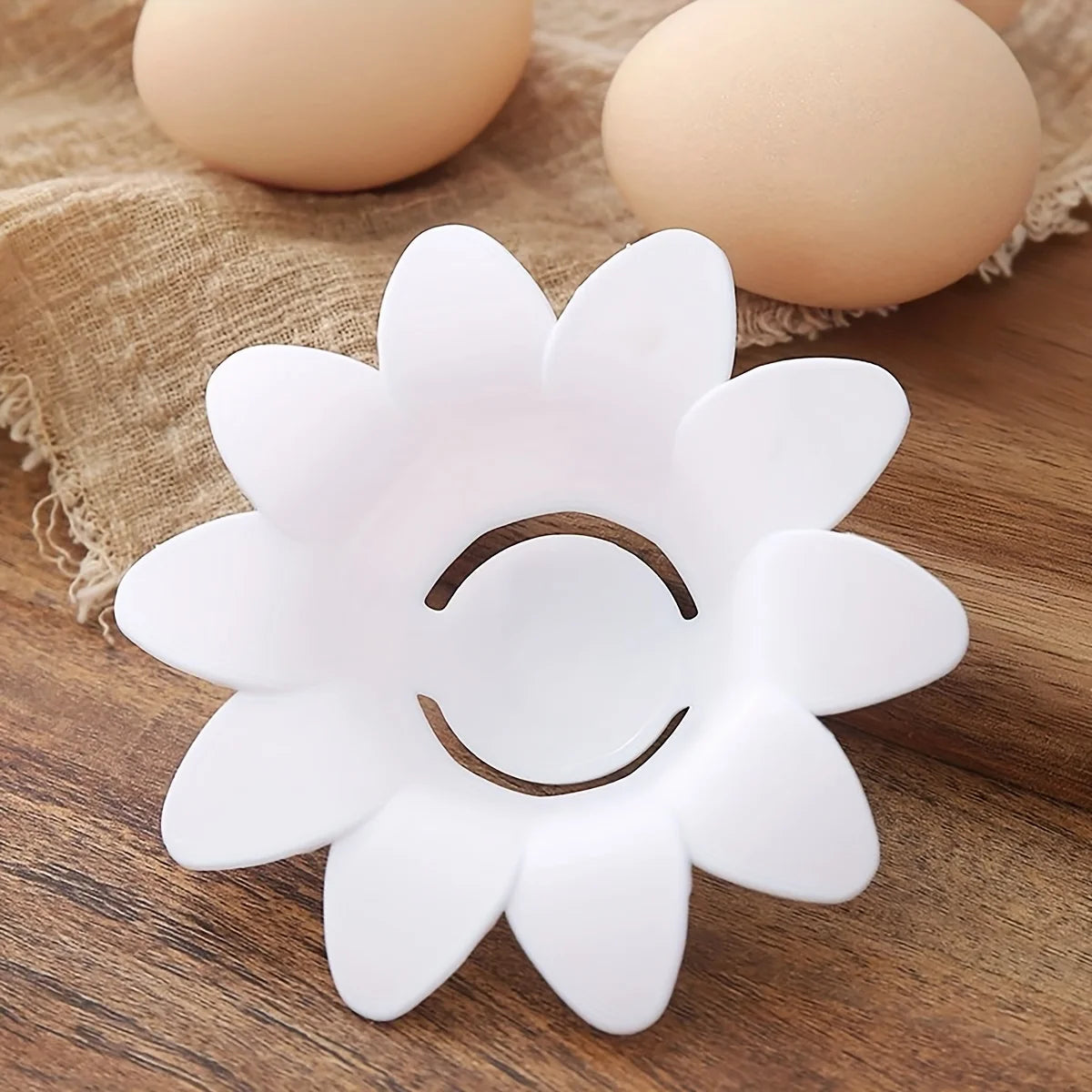 Flower-Shape Egg White & Yolk Separator
